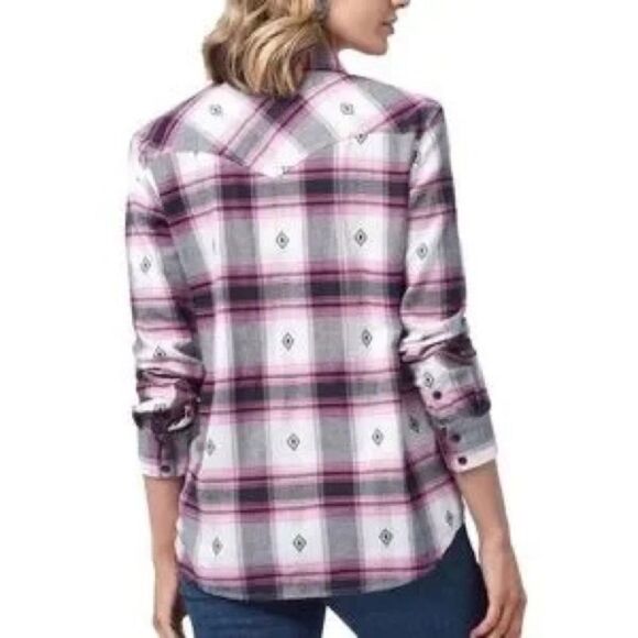 NWT WRANGLER RETRO WOMEN'S LONG SLEEVE
BOYFRIEND FIT SNAP FLANNEL Sz S Pink - Picture 16 of 16